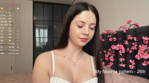 I am Valery ntmu Lets hit 10 Thumbs Up together We are almost done online show from 14, 4, 2026