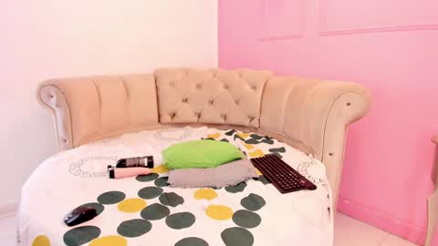 Brianna  online show from 17, 12, 2024