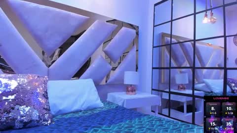 Brianna  online show from 29, 9, 2025