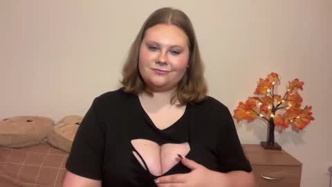 Snapshot of briannakiss21 chatting on 16, 11, 2025 Brianna online show from 16, 11, 2025