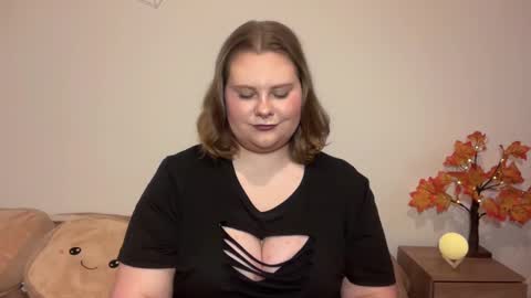 Snapshot of briannakiss21 chatting on 21, 11, 2025 Brianna online show from 21, 11, 2025