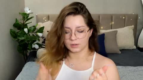 Snapshot of briarwynn chatting on 7, 6, 2026 briarwynn online show from 7, 6, 2026