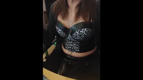 Snapshot of brightdarknesss chatting on 1, 2, 2025 brightdarknesss online show from 1, 2, 2025