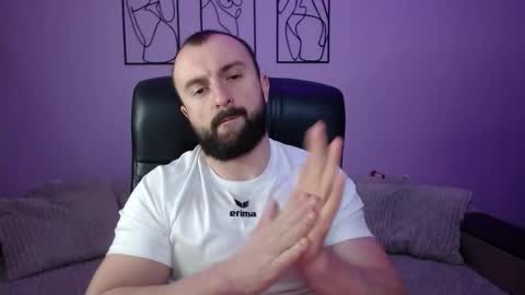 brindlefly69 online show from 9, 4, 2026