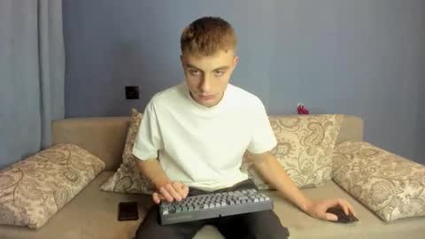 bristlebback online show from 18, 9, 2025