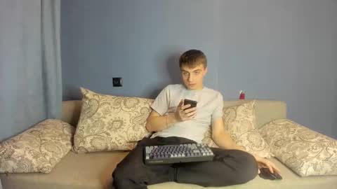 bristlebback online show from 24, 10, 2025