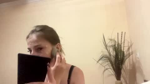 Snapshot of britanysuther chatting on 20, 6, 2026 Ciri online show from 20, 6, 2026