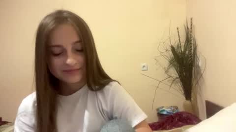 Snapshot of britanysuther chatting on 7, 7, 2026 Ciri online show from 7, 7, 2026
