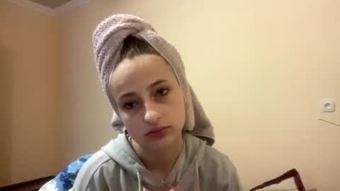 Snapshot of britanysuther chatting on 9, 7, 2026 Ciri online show from 9, 7, 2026
