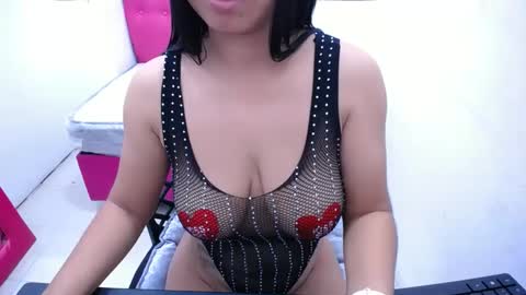 Snapshot of britanyx1 chatting on 11, 2, 2025 britanyx1 online show from 11, 2, 2025