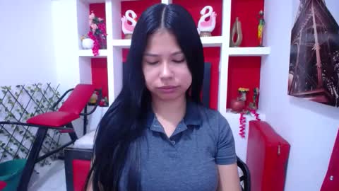 Snapshot of britanyx1 chatting on 18, 11, 2025 britanyx1 online show from 18, 11, 2025