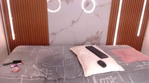 Snapshot of brithanny_03 chatting on 18, 12, 2025 brithanny_03 online show from 18, 12, 2025