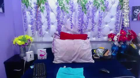 Snapshot of brithany_adms chatting on 6, 12, 2024 Brithany online show from 6, 12, 2024