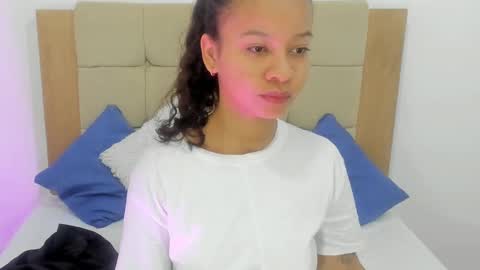 Brithany Rousee online show from 23, 9, 2025