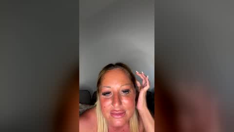 britishcumslut_10 online show from 19, 4, 2026