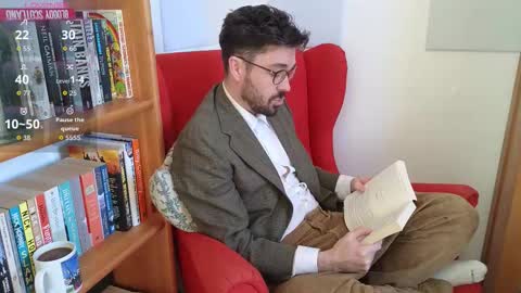 Snapshot of britishpoet69 chatting on 20, 11, 2025 British Poet online show from 20, 11, 2025