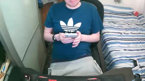 Snapshot of britishtom93 chatting on 17, 11, 2025 British Tom online show from 17, 11, 2025