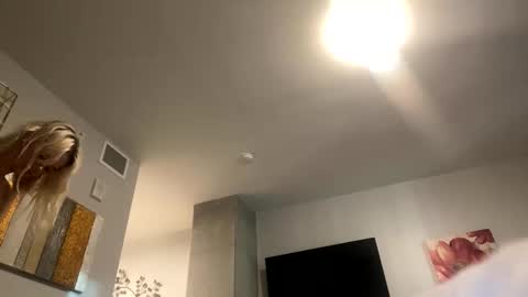 Snapshot of britneycherry08 chatting on 8, 6, 2026 britneycherry08 online show from 8, 6, 2026