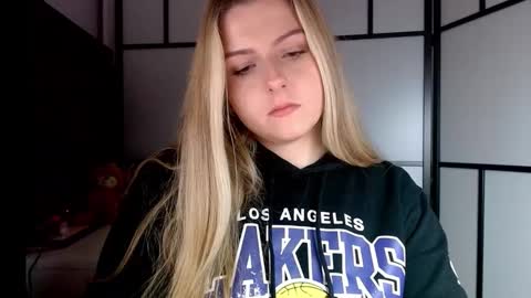 BritneyGlow online show from 1, 12, 2024