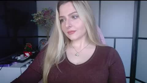 BritneyGlow online show from 19, 12, 2024