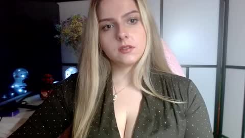 BritneyGlow online show from 29, 12, 2024