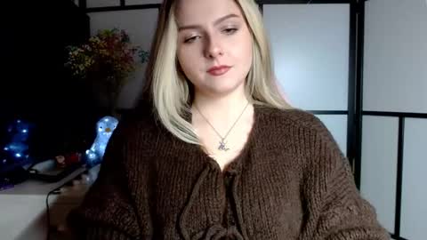 BritneyGlow online show from 22, 1, 2025