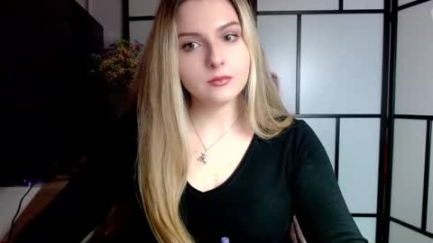 BritneyGlow online show from 27, 1, 2025