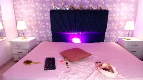 Snapshot of britneysweet_ chatting on 12, 6, 2026 BritneySweet online show from 12, 6, 2026