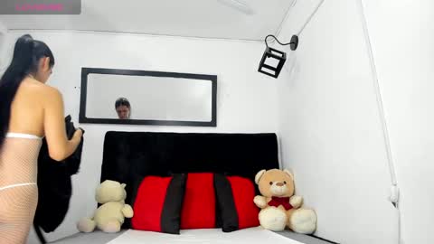   online show from 27, 1, 2025