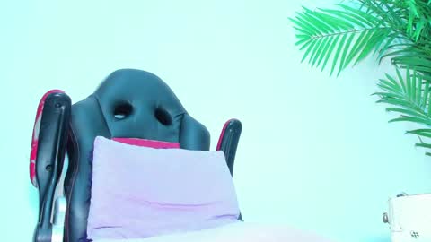 BRIYIT     online show from 30, 1, 2025