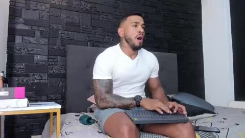 Snapshot of brock_hurn chatting on 13, 9, 2025 brock_hurn online show from 13, 9, 2025