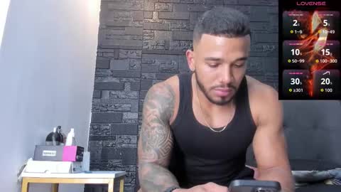 Snapshot of brock_hurn chatting on 19, 10, 2025 brock_hurn online show from 19, 10, 2025