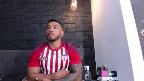 Snapshot of brock_hurn chatting on 23, 11, 2025 brock_hurn online show from 23, 11, 2025