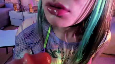 Snapshot of broklin_white23 chatting on 25, 4, 2026 online show from 25, 4, 2026