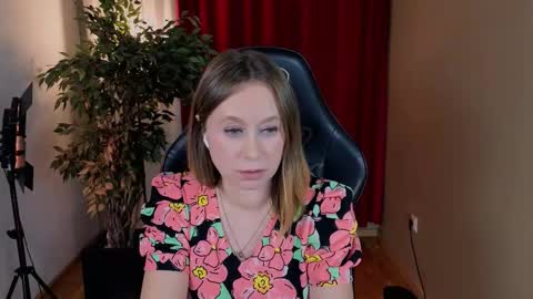 Snapshot of brooke_evans_ chatting on 29, 10, 2025 Brooke online show from 29, 10, 2025