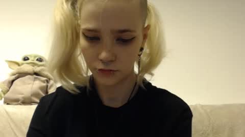 Snapshot of brookewylde_20 chatting on 18, 11, 2025 brookewylde_20 online show from 18, 11, 2025