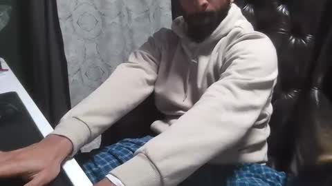 brownbd32 online show from 14, 1, 2025