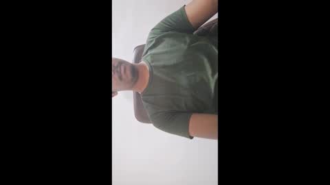 Snapshot of brownguy2505 chatting on 5, 12, 2025 brownguy2505 online show from 5, 12, 2025