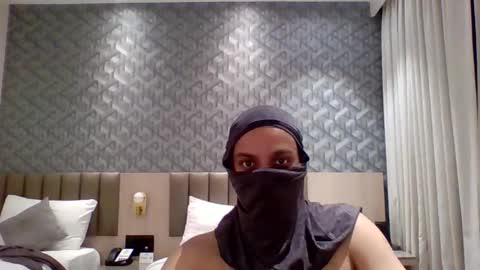 Snapshot of brownmanin40s chatting on 2, 6, 2026 brownmanin40s online show from 2, 6, 2026