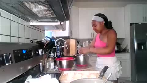 Snapshot of brownsugarcutie3 chatting on 7, 5, 2026 Brownsuagrcutie online show from 7, 5, 2026