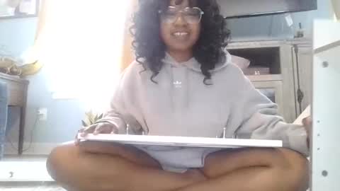 Snapshot of brownsugarcutie3 chatting on 21, 5, 2026 Brownsuagrcutie online show from 21, 5, 2026