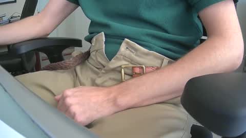 Snapshot of brubate chatting on 9, 10, 2025 bru online show from 9, 10, 2025