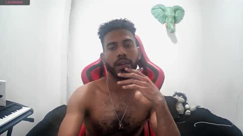 Snapshot of bruce_1111 chatting on 23, 11, 2025 bruce_1111 online show from 23, 11, 2025