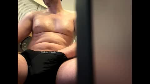 Snapshot of brucelogan80 chatting on 21, 5, 2026 brucelogan80 online show from 21, 5, 2026