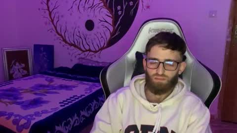 Snapshot of brulink103 chatting on 21, 11, 2025 ganjatalks online show from 21, 11, 2025