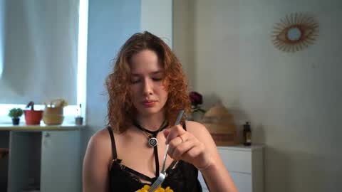 Snapshot of brunaeveritt chatting on 24, 5, 2026 Tess online show from 24, 5, 2026