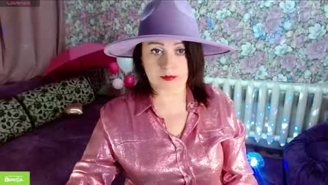 Julia online show from 11, 4, 2026