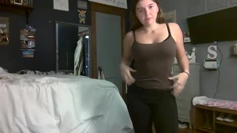 brunettebaby040 online show from 11, 9, 2025