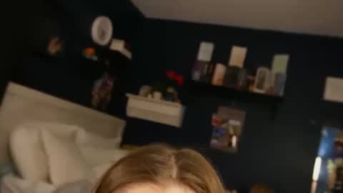 brunettebaby040 online show from 20, 10, 2025