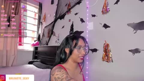 brunette online show from 21, 10, 2025